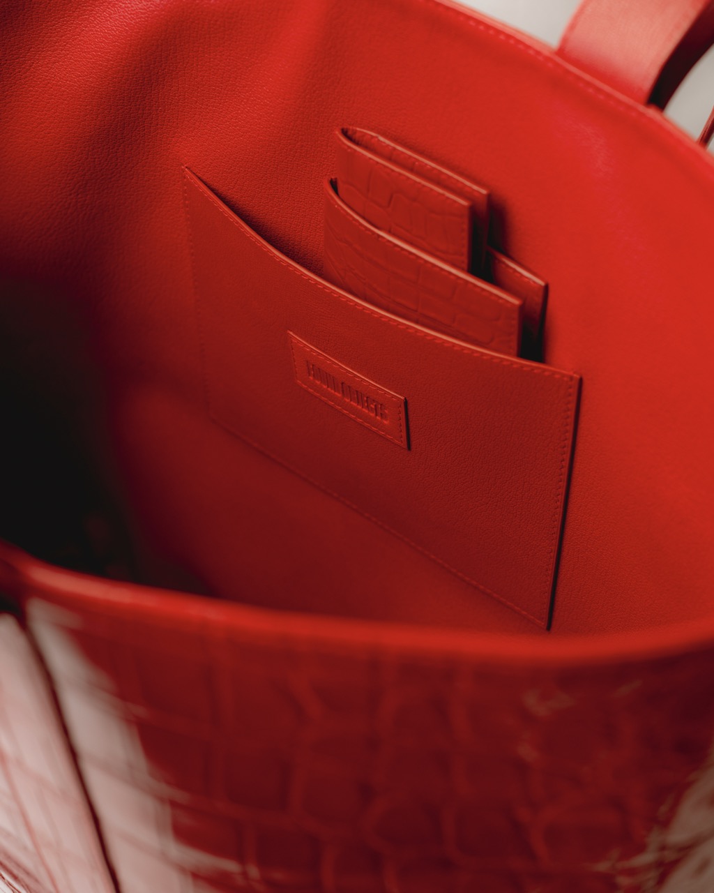 Bell Bag Engine Red Croc